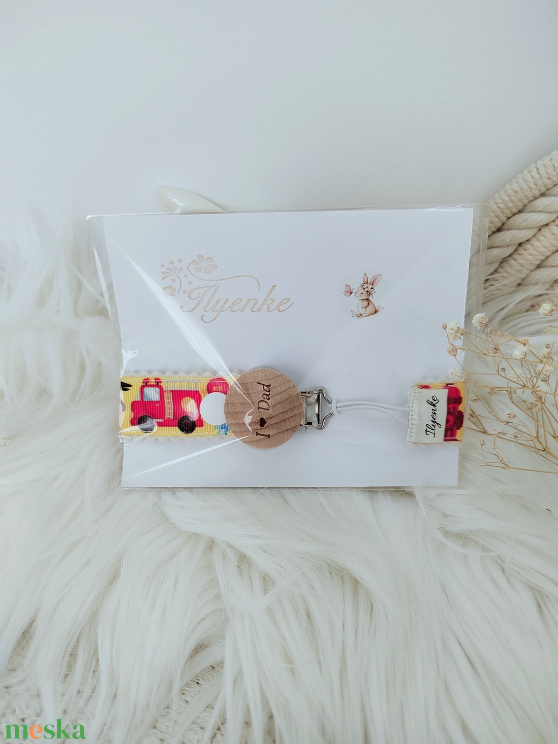 Textil cumitartó pánt.  - baba - mama - baba játékok - cumilánc - Meska.hu