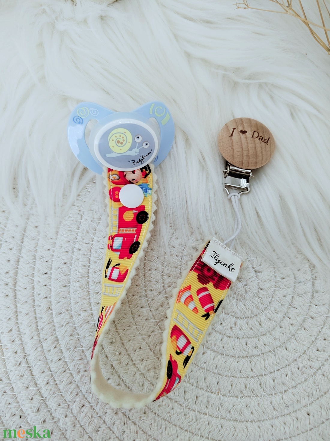 Textil cumitartó pánt.  - baba - mama - baba játékok - cumilánc - Meska.hu