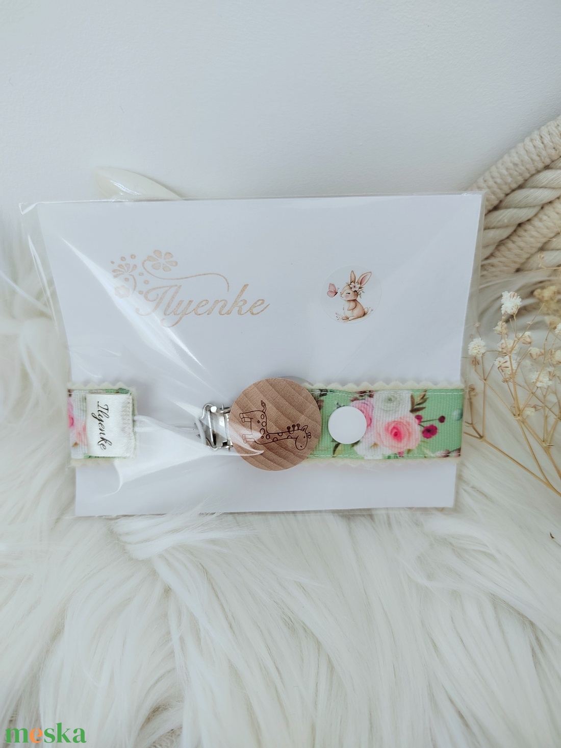 Textil cumitartó pánt.  - baba - mama - baba játékok - cumilánc - Meska.hu