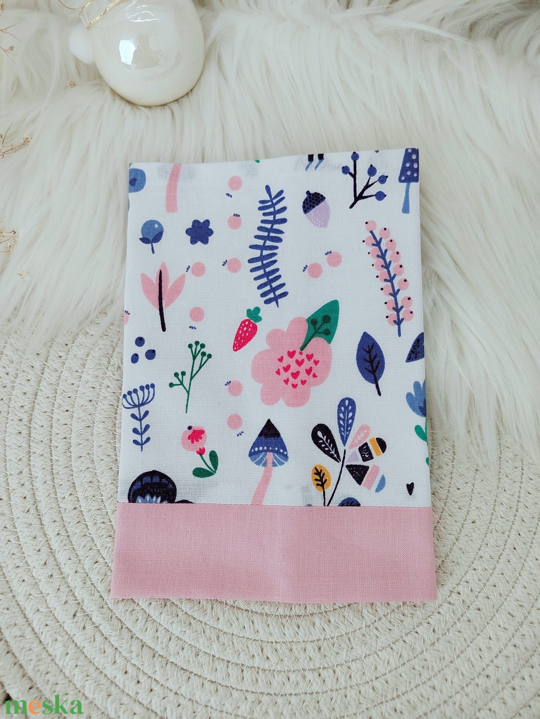 Két rétegű kiskönyv borító  - baba - mama - babaemlékek - egészségügyi kiskönyv borító - Meska.hu