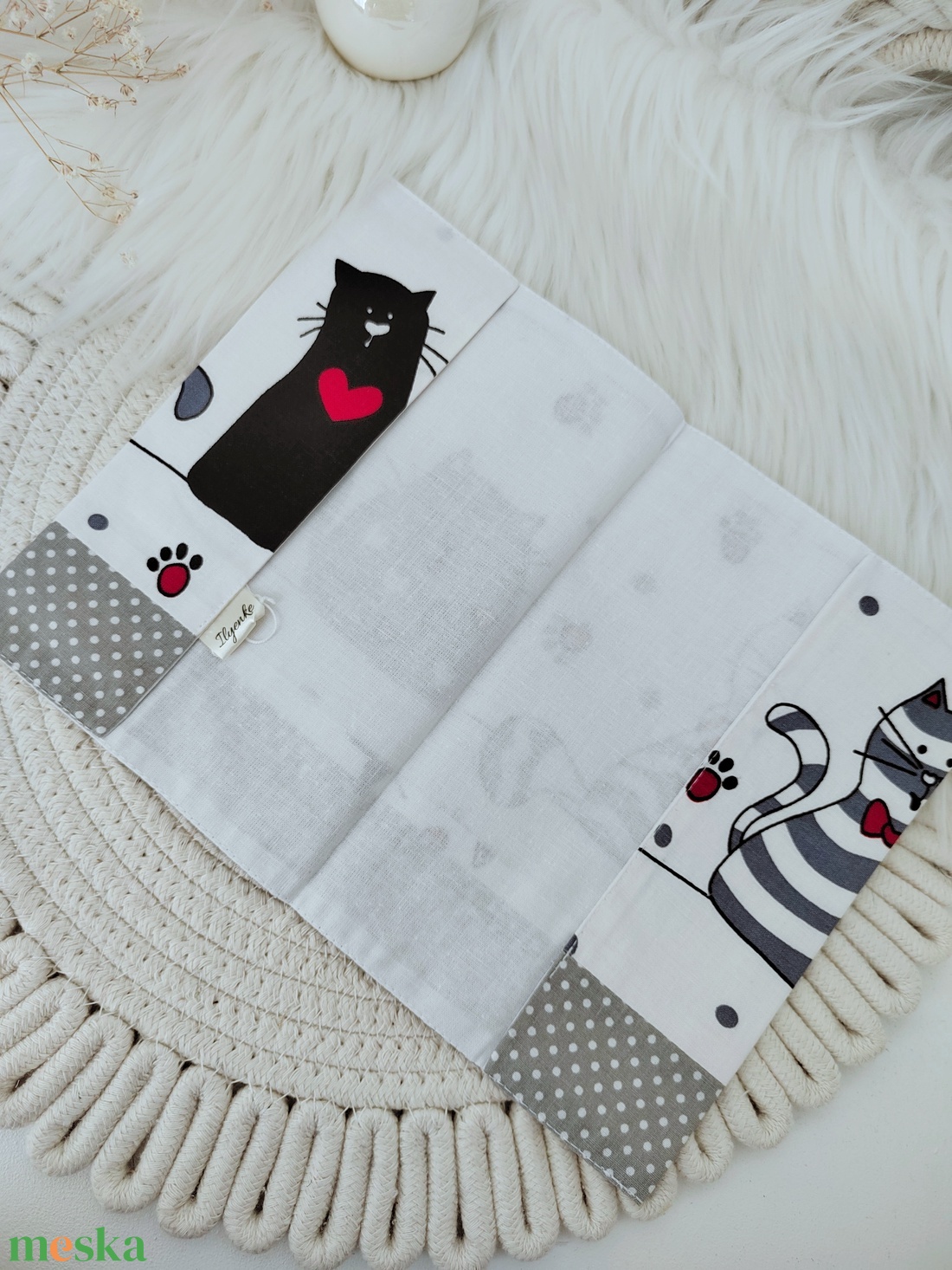 Két rétegű kiskönyv borító  - baba - mama - babaemlékek - egészségügyi kiskönyv borító - Meska.hu