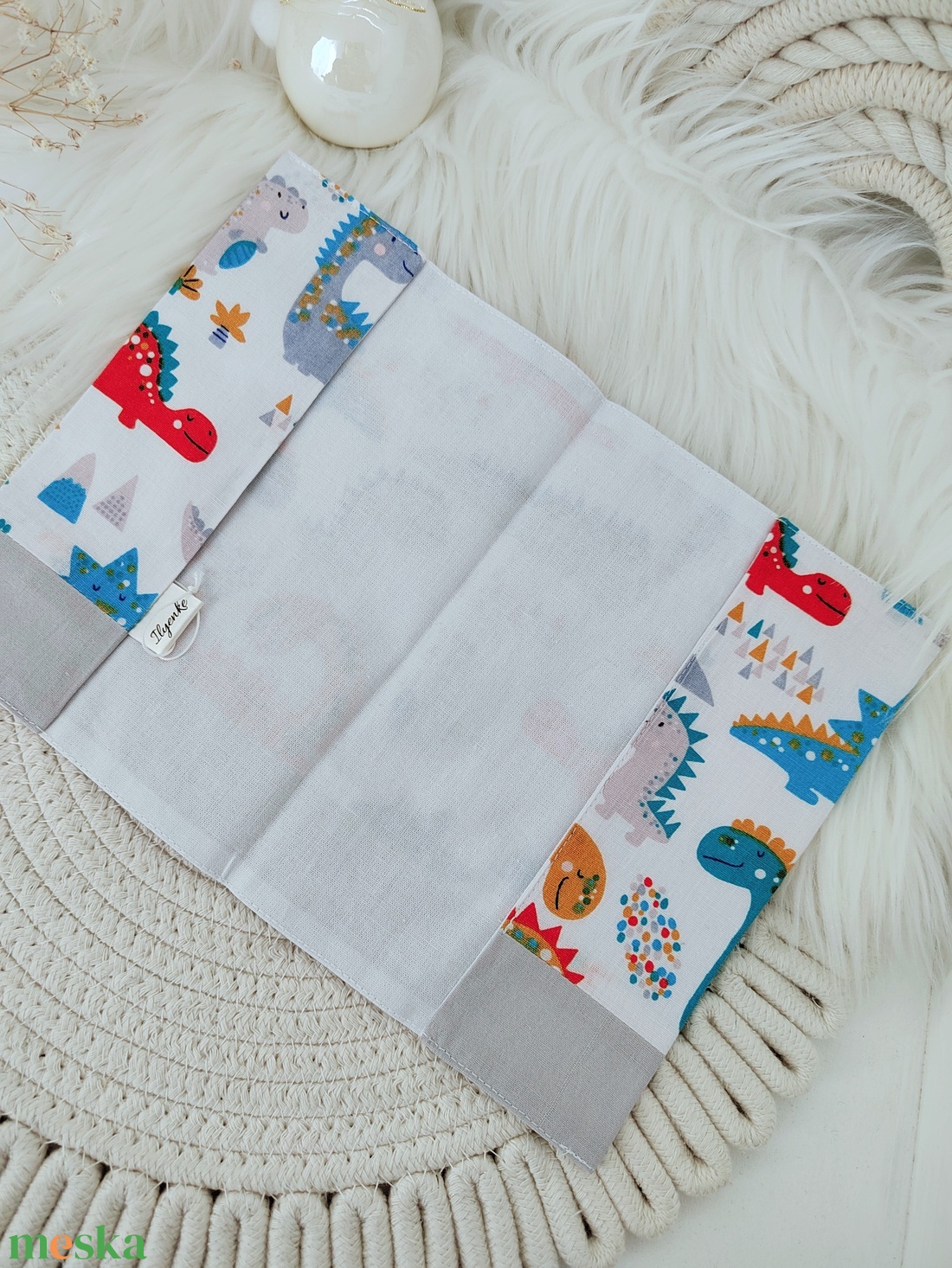 Két rétegű kiskönyv borító  - baba - mama - babaemlékek - egészségügyi kiskönyv borító - Meska.hu