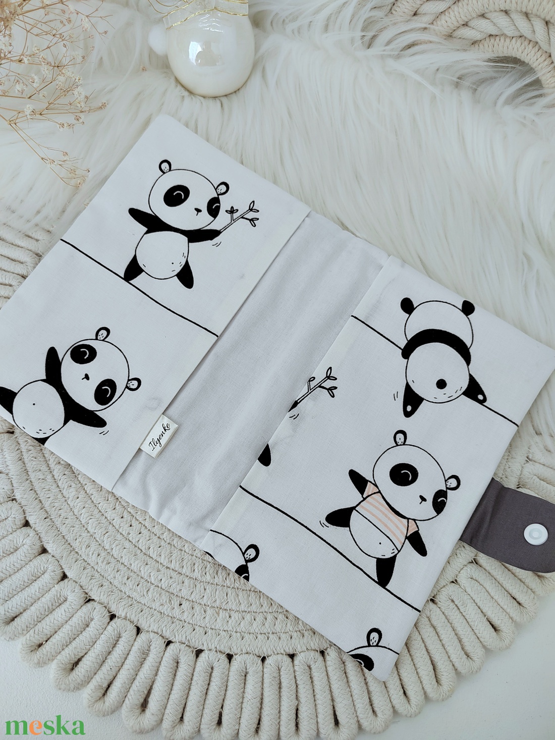 Bélelt, patentos kiskönyv boritó  - baba - mama - babaemlékek - egészségügyi kiskönyv borító - Meska.hu