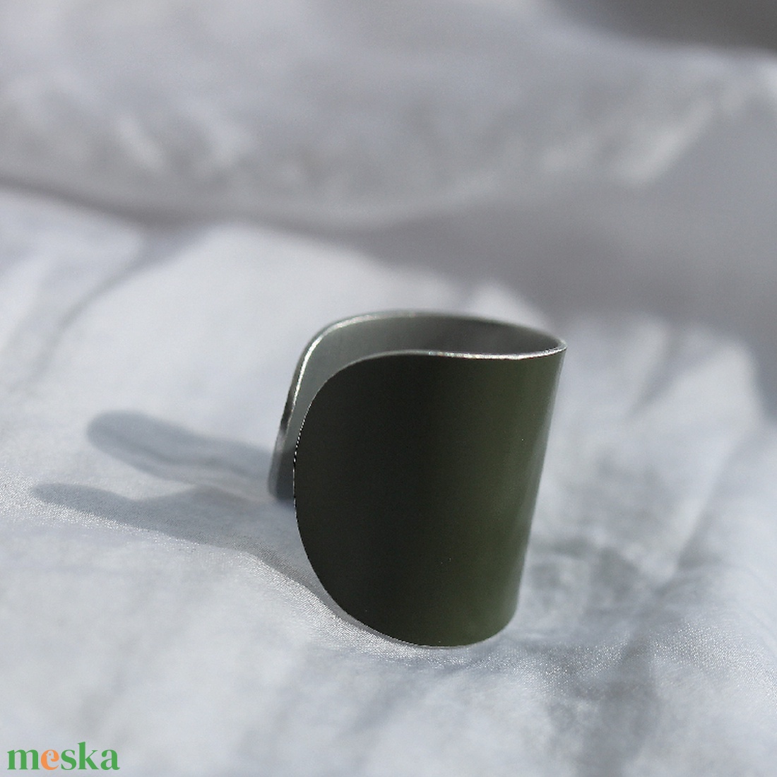 SAGA OLIVE GREEN GYŰRŰ - ékszer - gyűrű - statement gyűrű - Meska.hu SAGA OLIVE GREEN GYŰRŰ - ékszer - gyűrű - statement gyűrű - Meska.hu