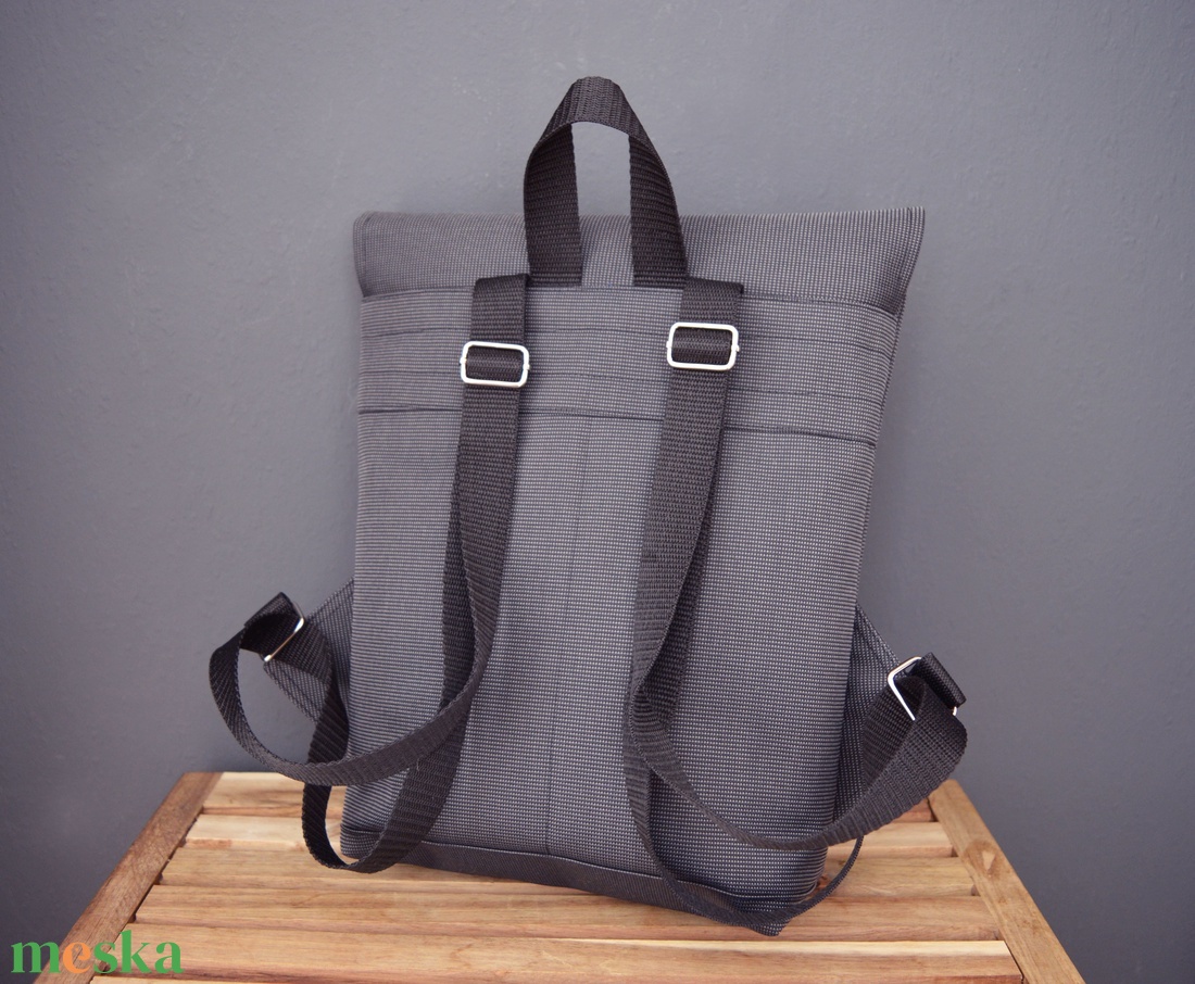 Szürke vízlepergető kicsi hátizsák - táska & tok - hátizsák - hátizsák - Meska.hu