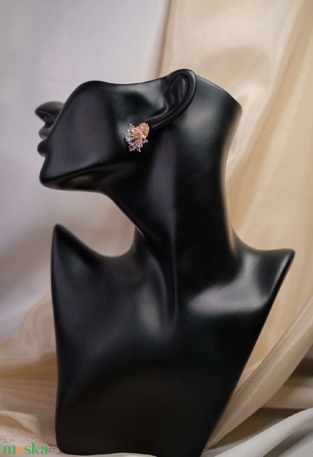 Rosegold üvegvirág fülbevaló - ékszer - fülbevaló - csillár fülbevaló - Meska.hu