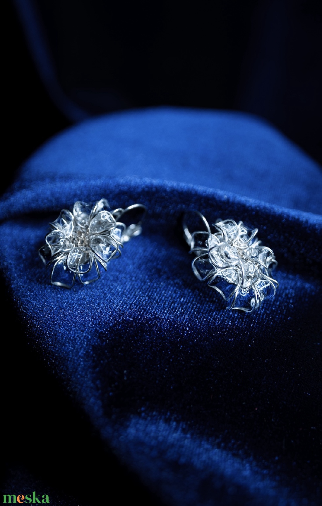 Üvegvirág fülbevaló - ékszer - fülbevaló - lógó fülbevaló - Meska.hu