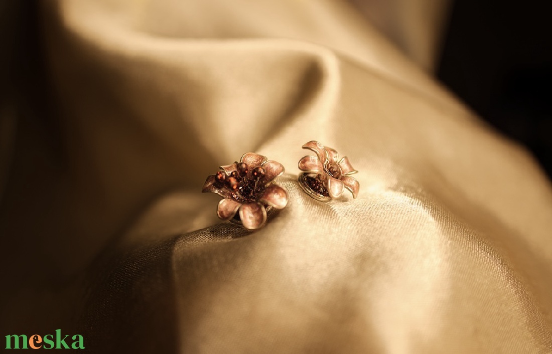 Barna virág fülbevaló - ékszer - fülbevaló - fülékszer - Meska.hu