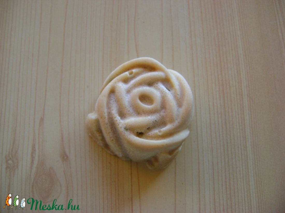 Kecsketejes-körömvirágos szappan -  - Meska.hu