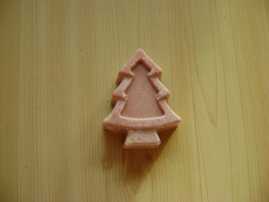 Rózsaszín agyagos yoghurtos karácsonyi szappan száraz-normál és érzékeny  bőrre -  - Meska.hu