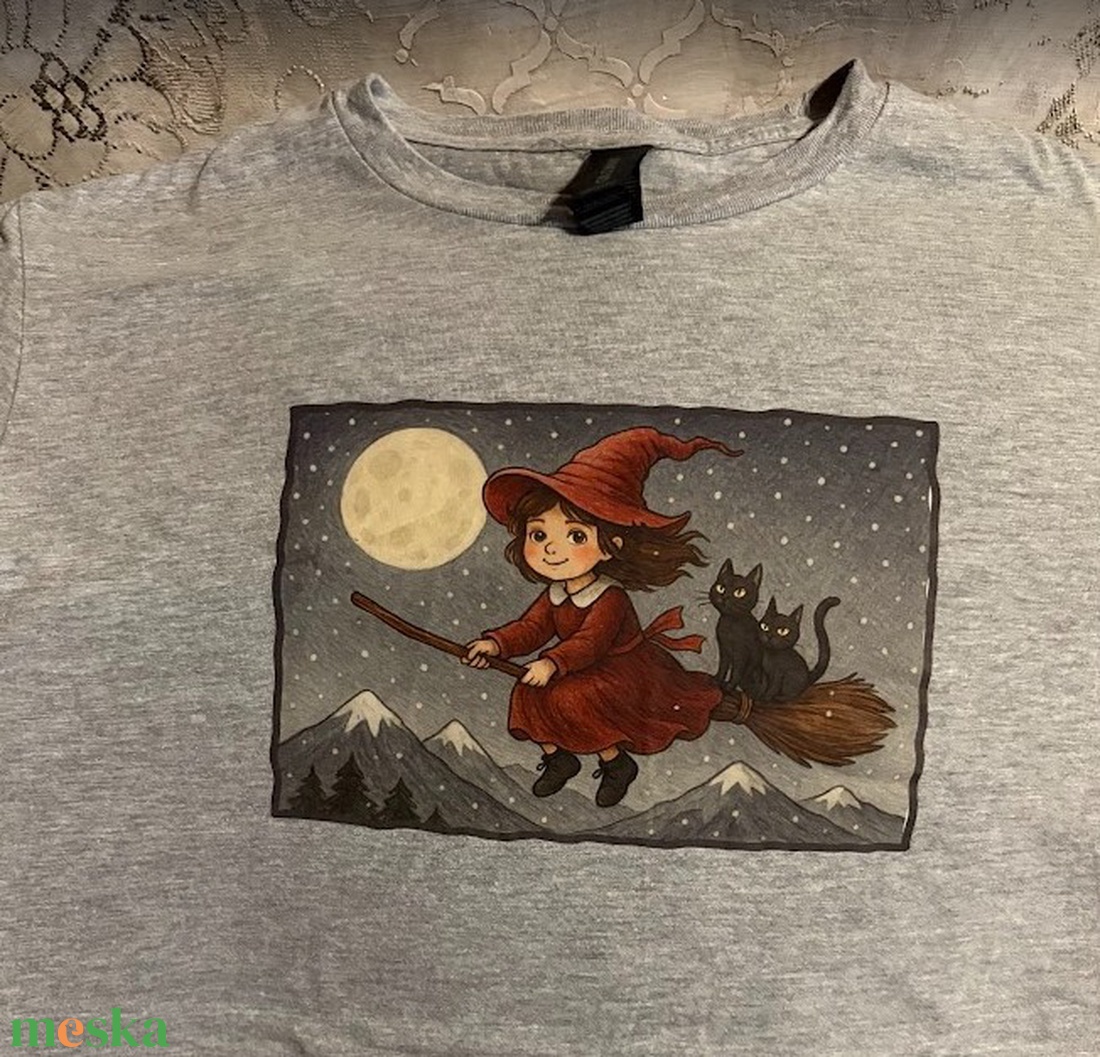 Egyedi tervezésű grafikával készült póló, számtalan változatban - ruha & divat - gyerekruha - póló - Meska.hu