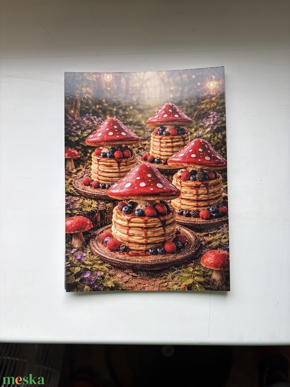 Képeslap - erdei palacsinta gombakalappal - otthon & életmód - papír, írószer - ajándékozás kellékei - képeslap, üdvözlőlap - Meska.hu