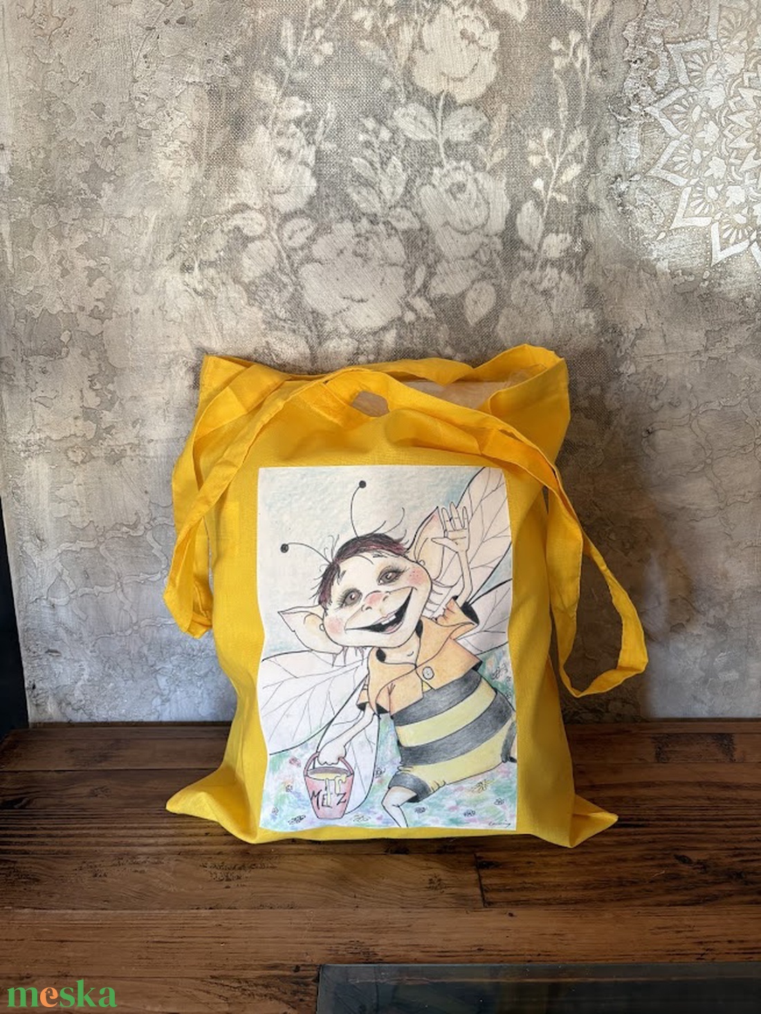 Sárga vászonszatyor méhecske mintával - táska & tok - bevásárlás & shopper táska - shopper, textiltáska, szatyor - Meska.hu
