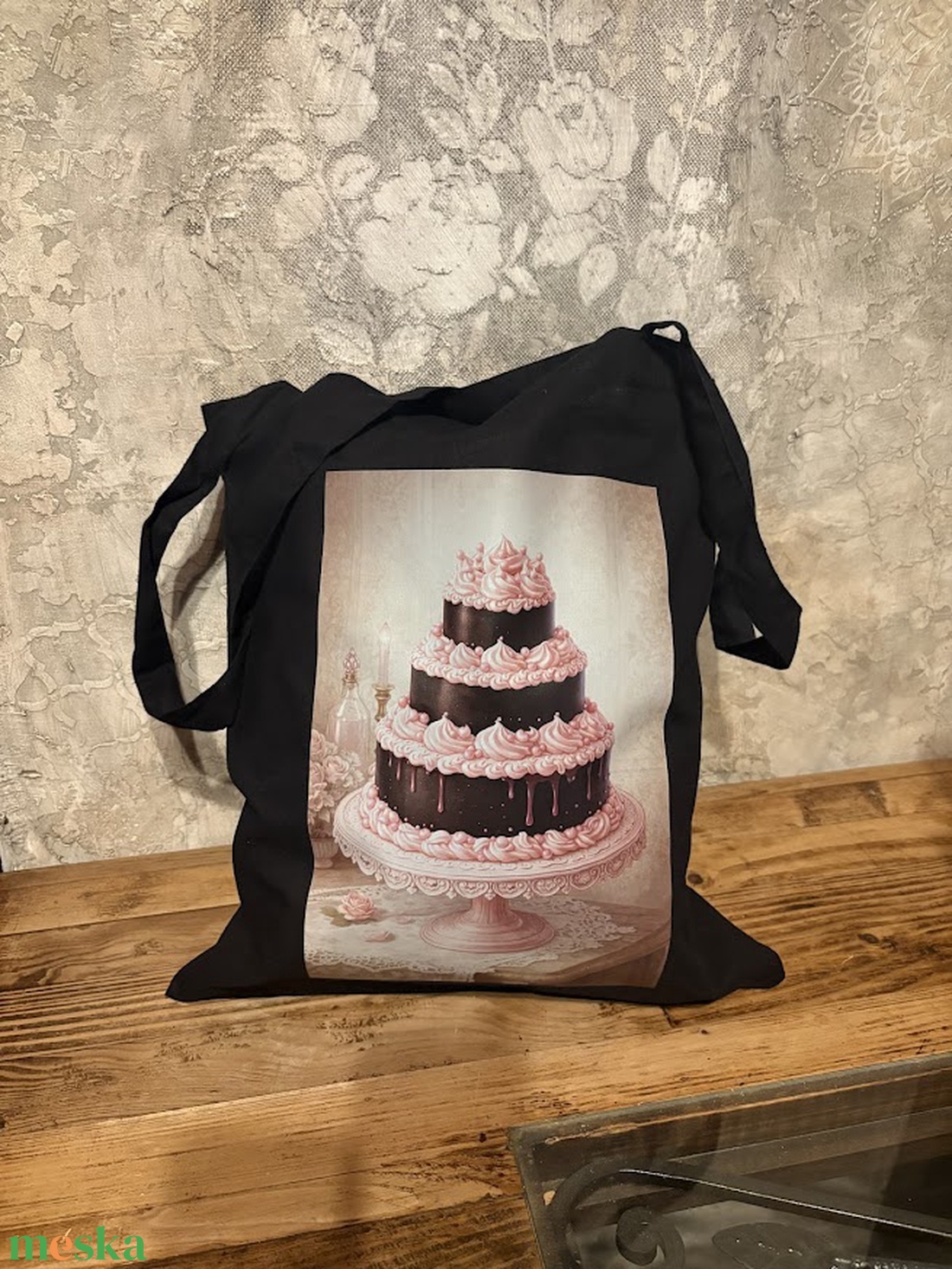 Fekete vászonszatyor torta mintával - táska & tok - bevásárlás & shopper táska - shopper, textiltáska, szatyor - Meska.hu