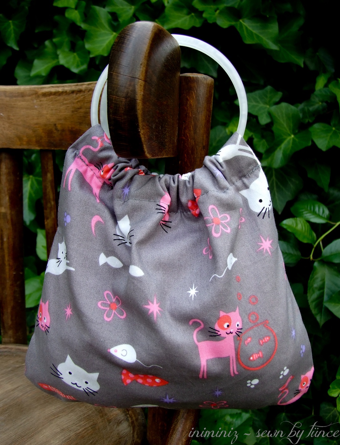 Karikás fülű táska kislányoknak - Szürke cicás  -  - Meska.hu