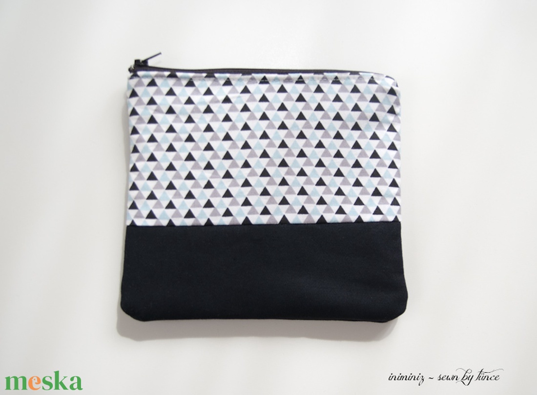 Háromszögmintás neszesszer, pipere -  - Meska.hu