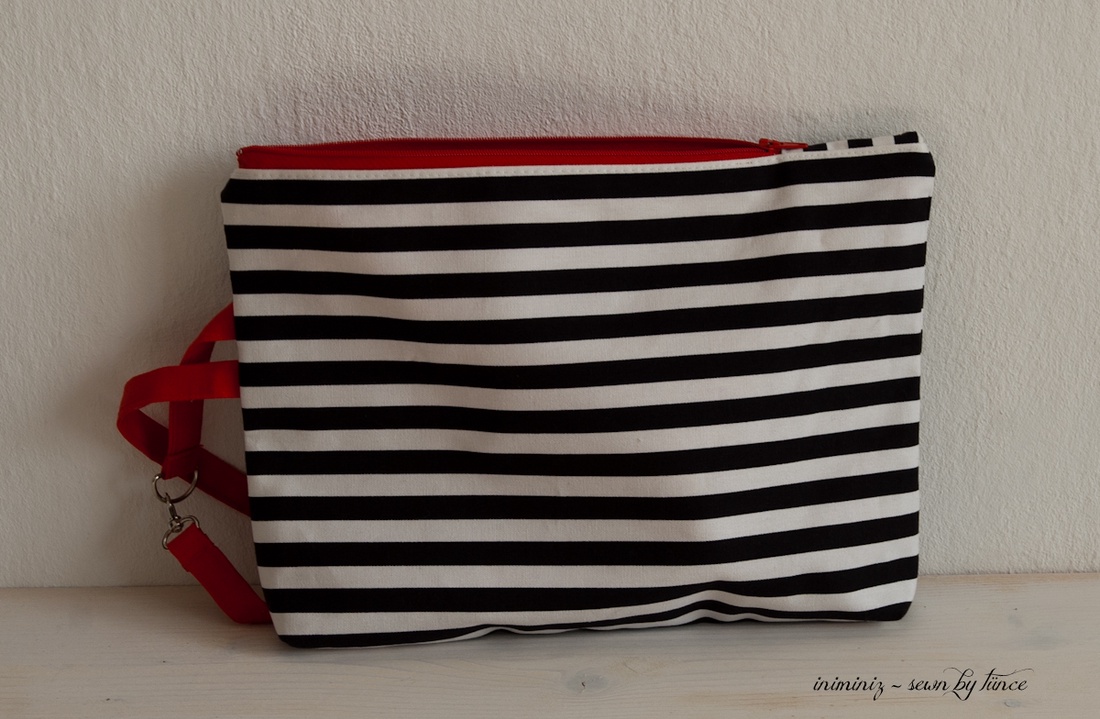 Nagy csíkos neszi, szütyő, táska, pelenkázótáska - piros -  - Meska.hu