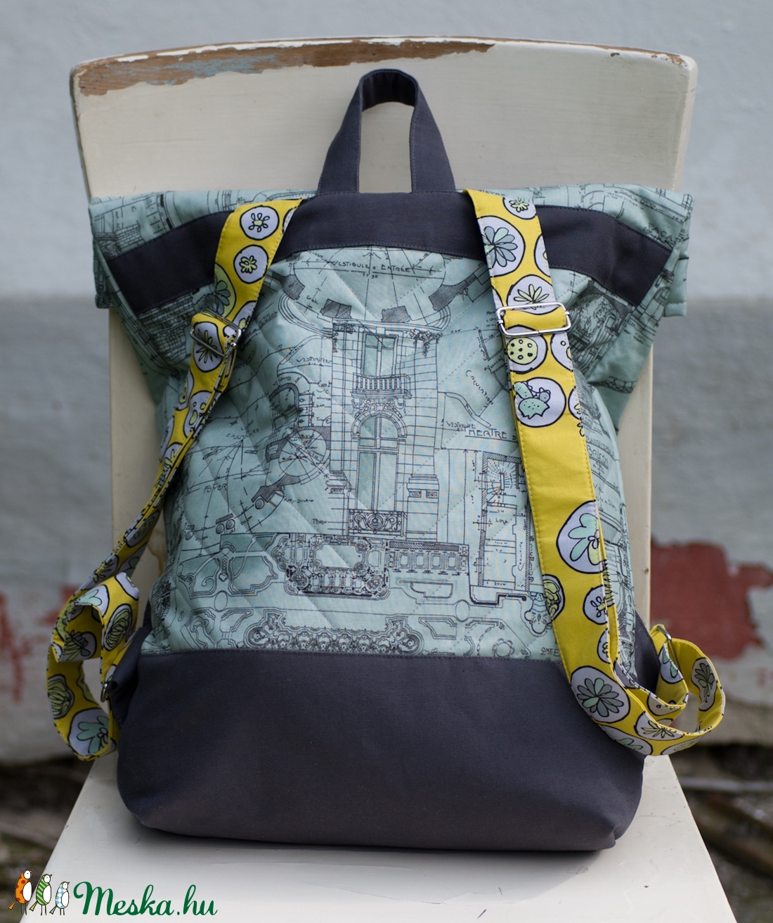 AKCIÓ!!! Modern hátizsák - Visszahajtott tetejű (szürkéskék-sárga) -  - Meska.hu