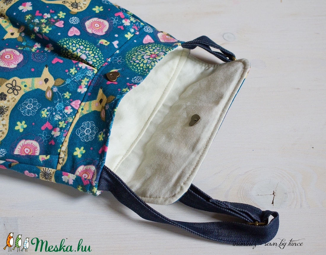 Őzikés kislány táska - türkiz oldaltáska/válltáska -  - Meska.hu