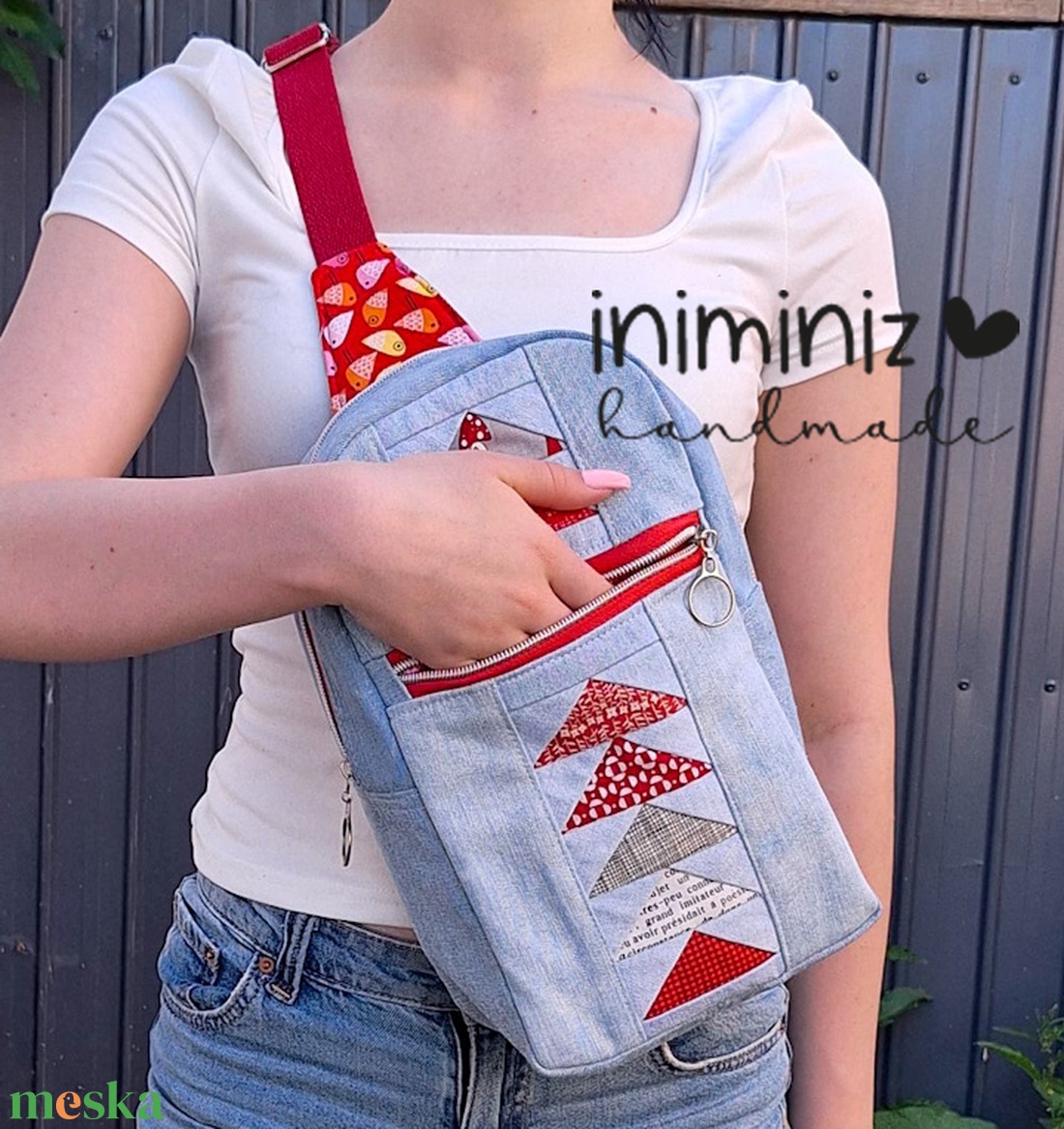 Sling bag - Újrahasznosított világos farmer patchwork blokkal - táska & tok - kézitáska & válltáska - vállon átvethető táska - Meska.hu