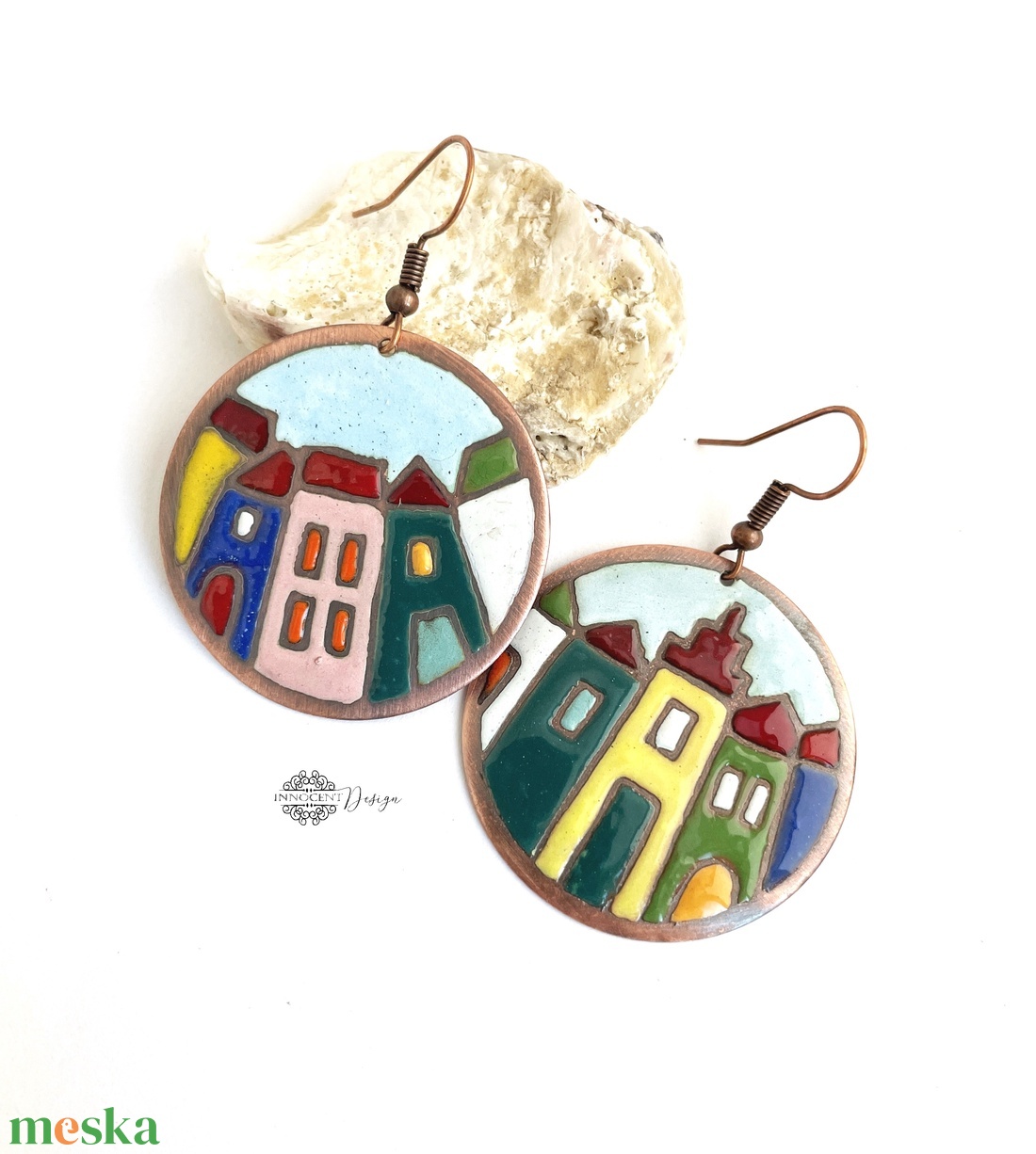 Hundertwasser - színes házikó - tűzzománc fülbevaló  - ékszer - fülbevaló - lógós kerek fülbevaló - Meska.hu