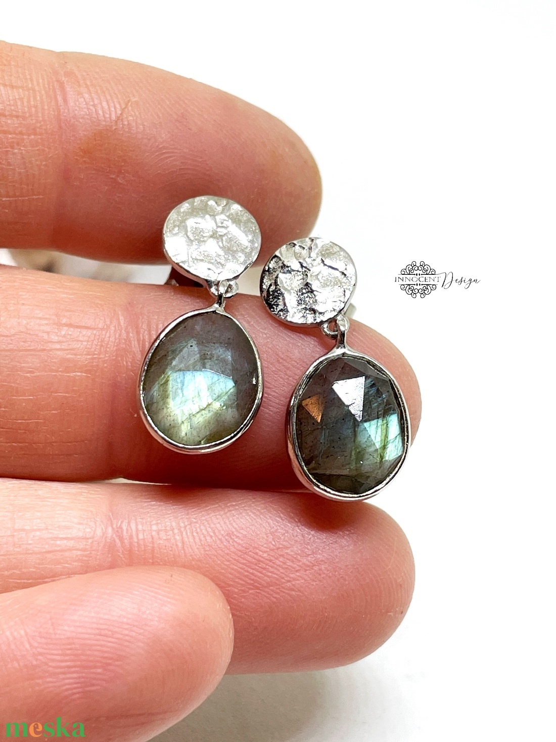 Ezüst fülbevaló labradorittal - ékszer - fülbevaló - lógó csepp fülbevaló - Meska.hu