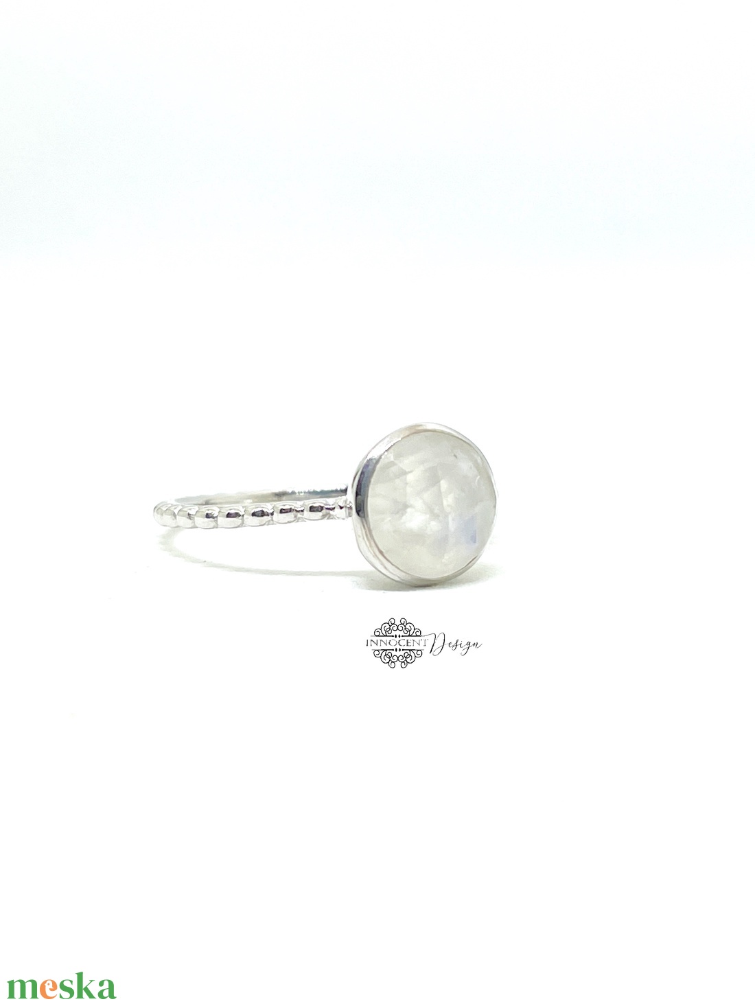 Ezüst gyűrű tokos foglalattal HOLDKŐVEL- 59-es - ékszer - gyűrű - szoliter gyűrű - Meska.hu