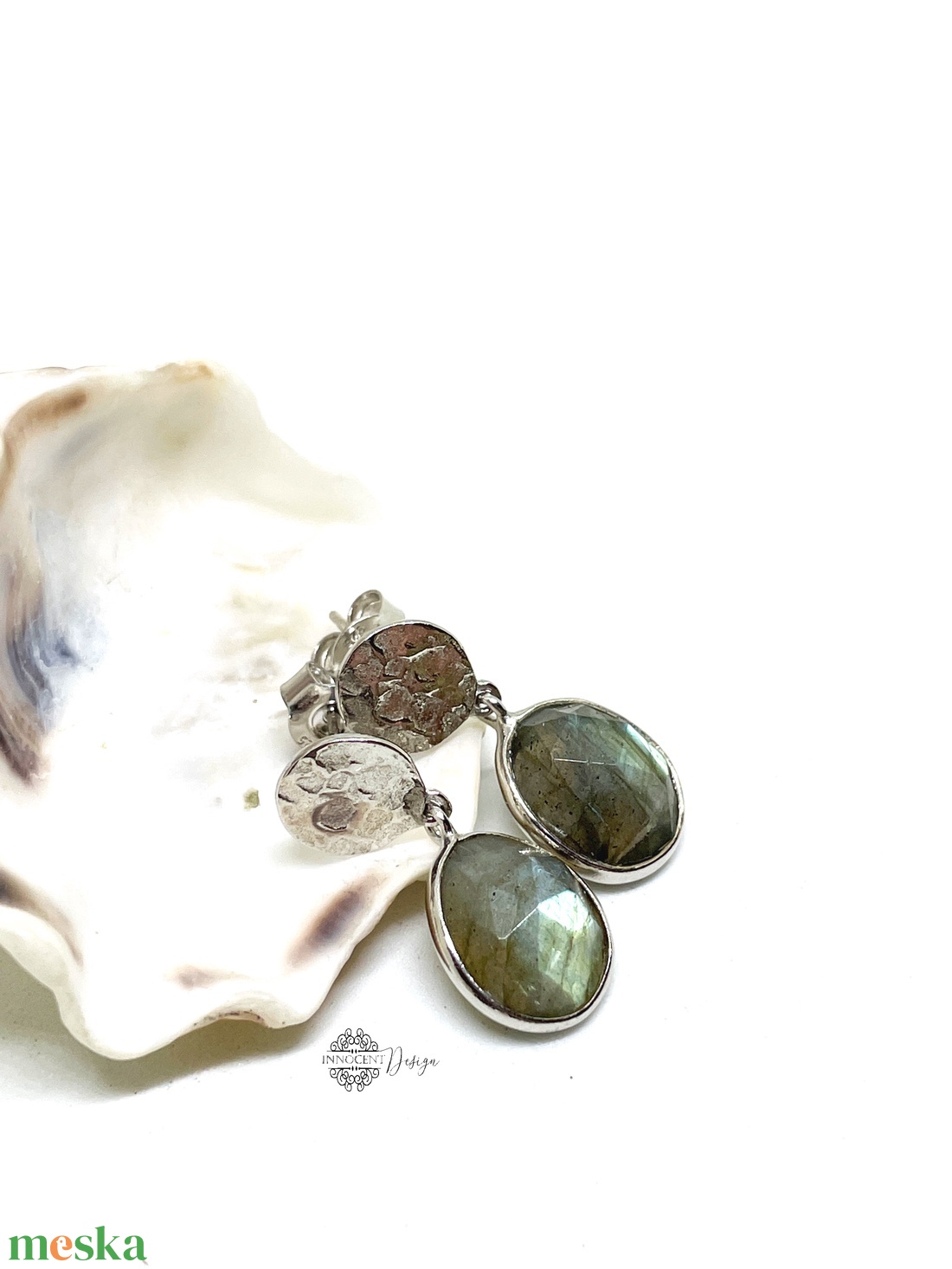 Ezüst fülbevaló labradorittal - ékszer - fülbevaló - lógó csepp fülbevaló - Meska.hu