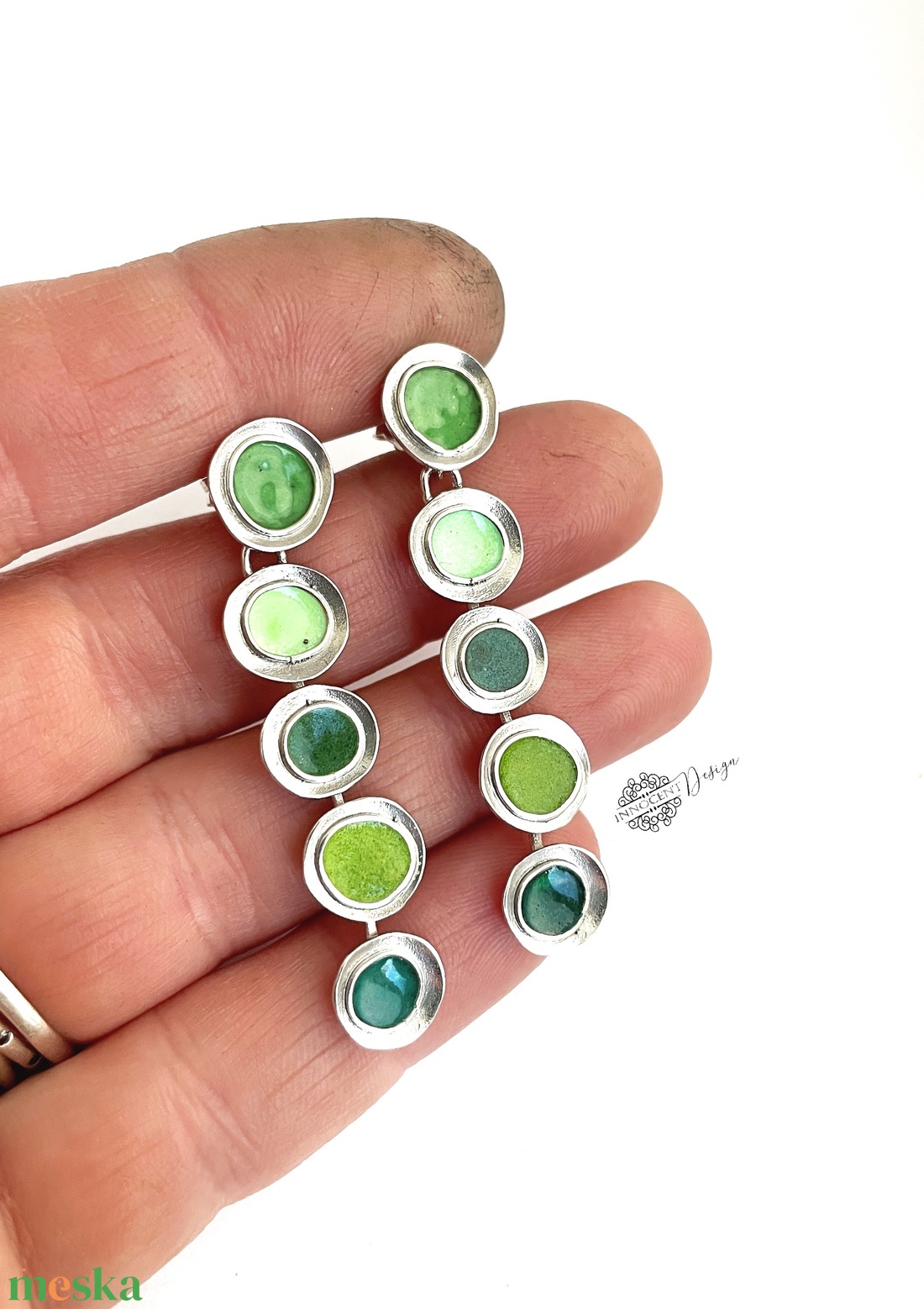 Gaudi - ezüst fülbevaló tűzzománccal - zöld - ékszer - fülbevaló - lógó fülbevaló - Meska.hu