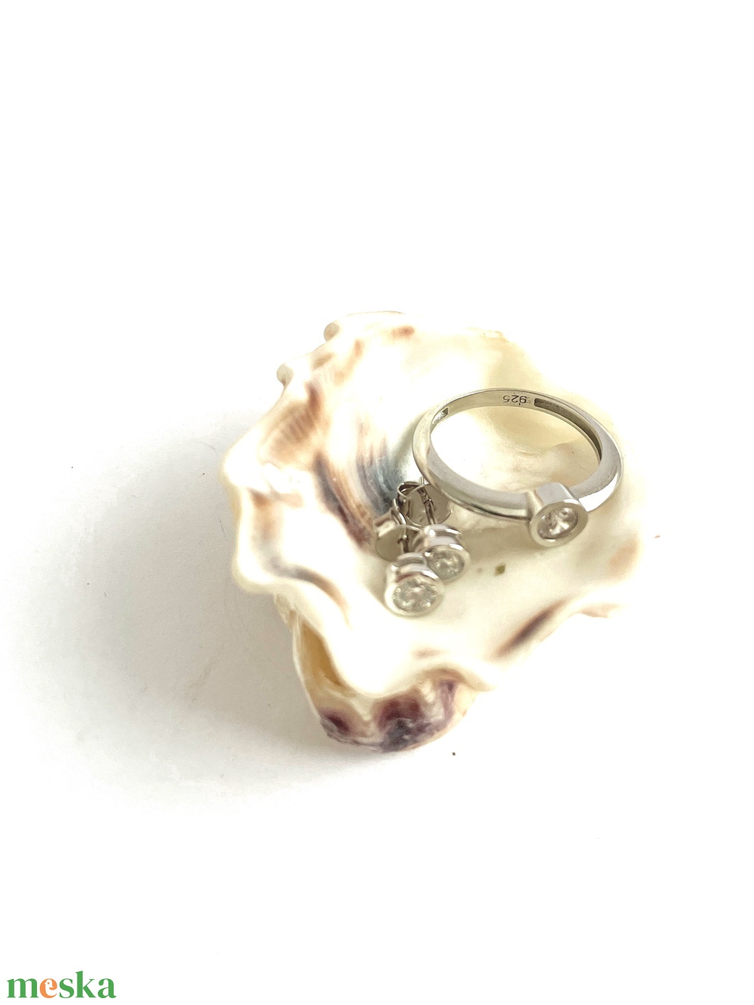 925 Ezüst gyűrű buton cirkóniával buton foglalatban 53-as -  - Meska.hu