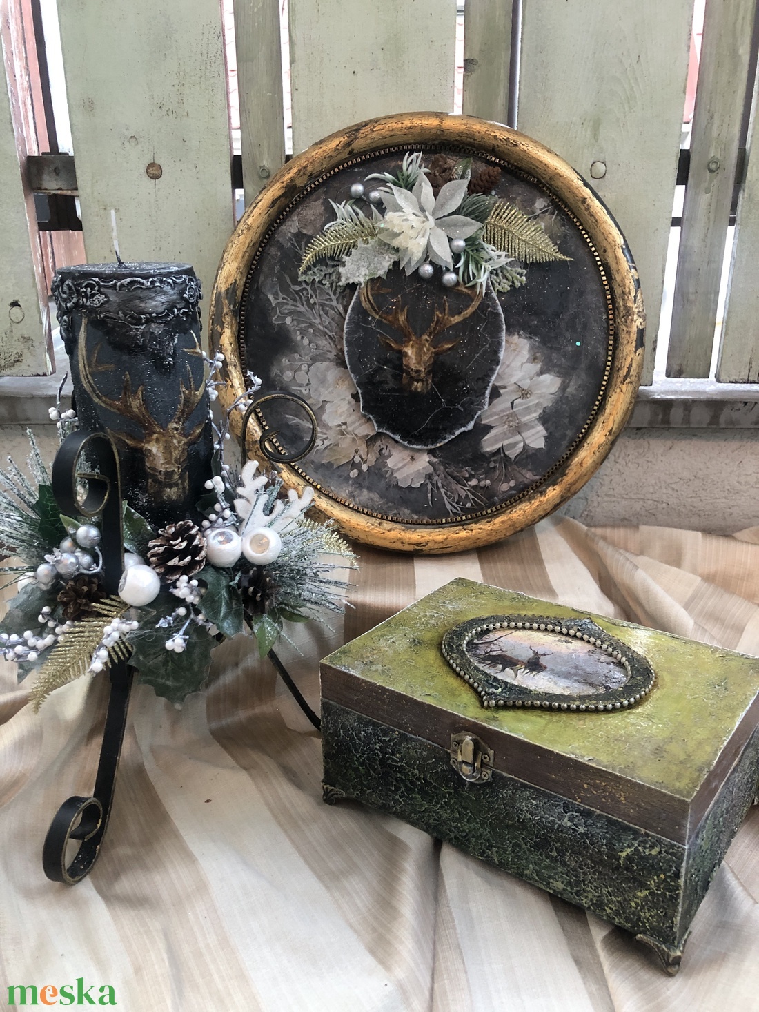 szarvasos karácsonyi dekoráció kép - karácsony - karácsonyi lakásdekoráció - karácsonyi lakásdíszek - Meska.hu