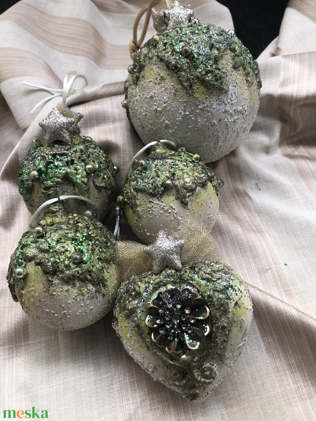 5db-os karácsonyfadísz  - karácsony - karácsonyi lakásdekoráció - karácsonyfadíszek - Meska.hu