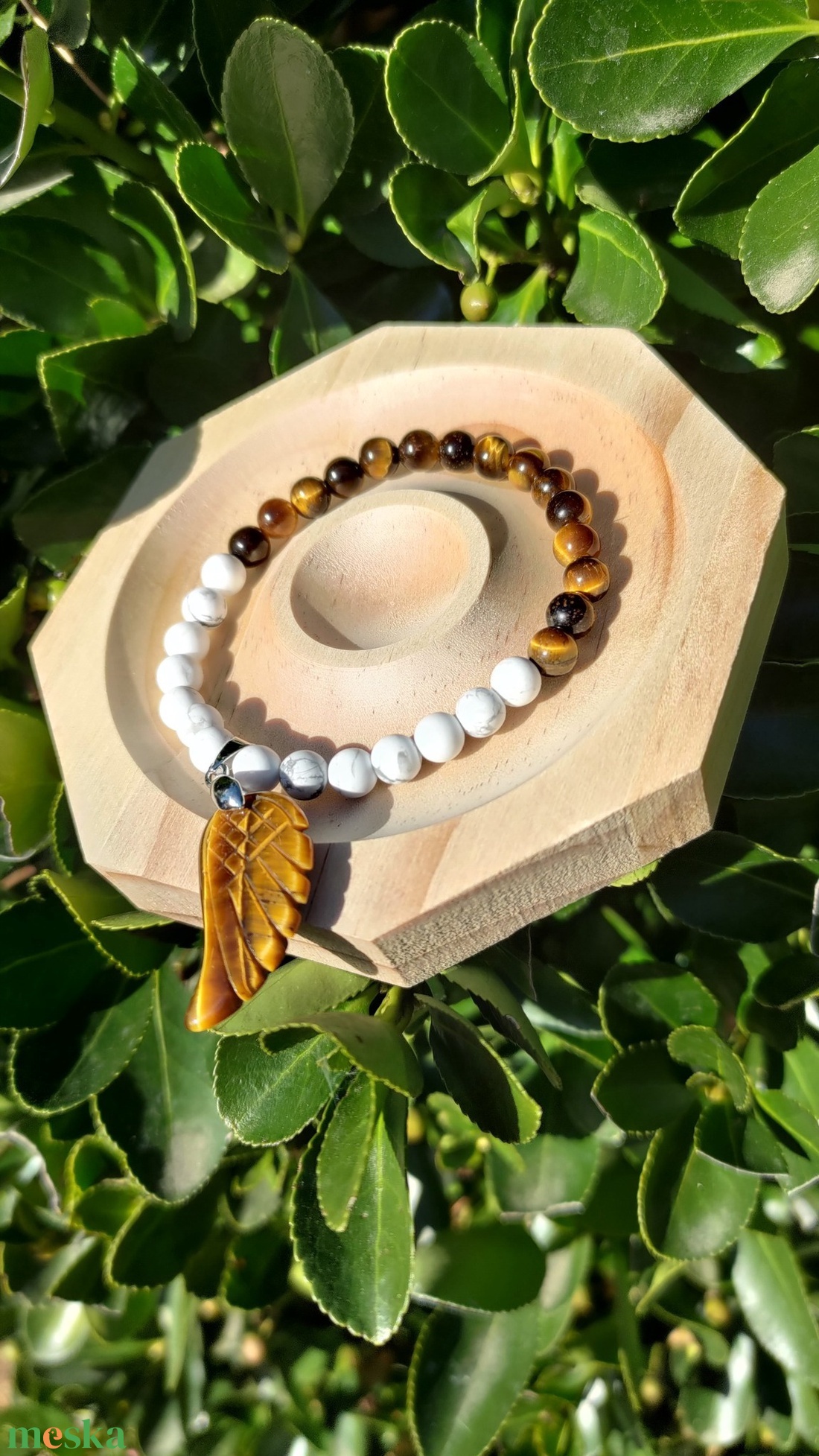 Tigrisszem - fehér matt howlit valódi ásvány karkötő - ékszer - karkötő - ásványkarkötő - Meska.hu Tigrisszem - fehér matt howlit valódi ásvány karkötő - ékszer - karkötő - ásványkarkötő - Meska.hu