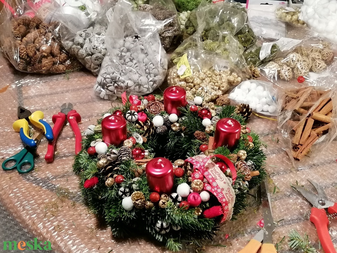ADVENTI KOSZORÚ KÉSZÍTÉS VIRÁGKÖTŐVEL NOVEMBER 16. SZOMBAT:) - diy (csináld magad) - workshop & tanfolyam - Meska.hu