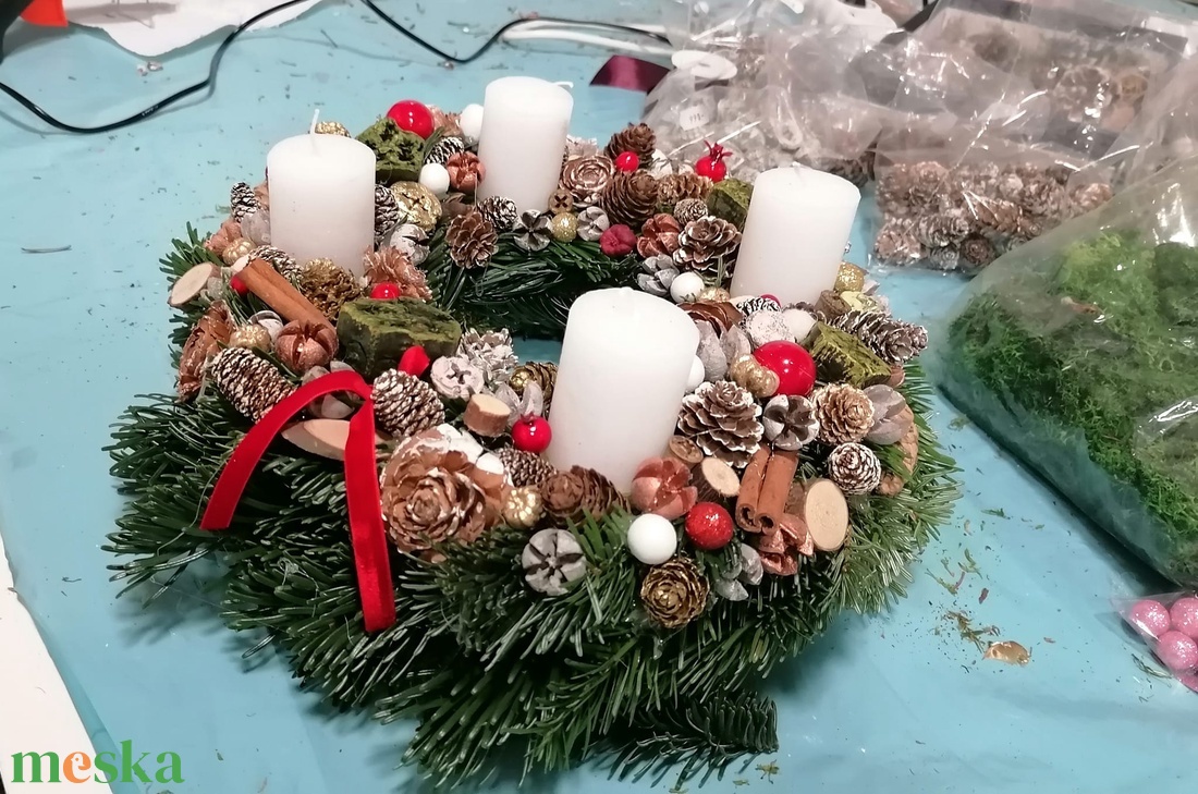 ADVENTI KOSZORÚ KÉSZÍTÉS VIRÁGKÖTŐVEL NOVEMBER 16. SZOMBAT:) - diy (csináld magad) - workshop & tanfolyam - Meska.hu