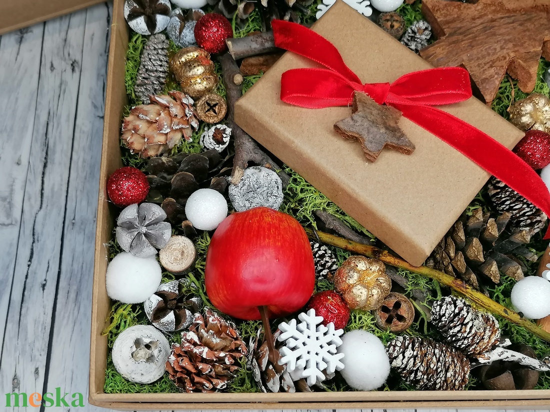 Karácsony Doboz 19 cm - karácsony - adventi díszek - adventi koszorú - Meska.hu Karácsony Doboz 19 cm - karácsony - adventi díszek - adventi koszorú - Meska.hu