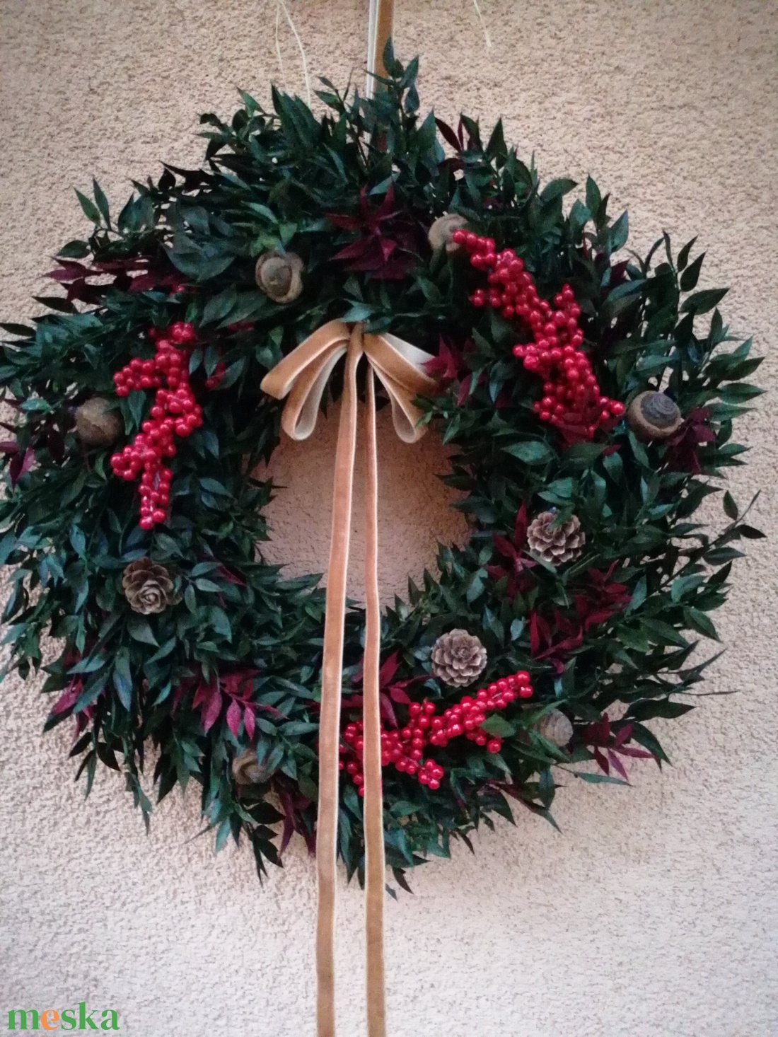 Örökzöld elegancia koszorú 33 cm Ősz-tél - otthon & életmód - dekoráció - ajtó- és ablak dekoráció - ajtódísz & kopogtató - Meska.hu