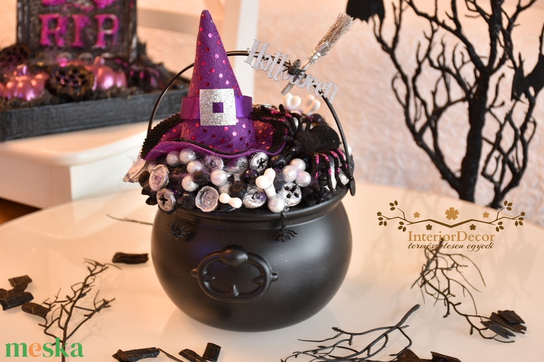 Halloweeni lila boszorkányüst - otthon & életmód - dekoráció - asztal és polc dekoráció - asztaldísz - Meska.hu