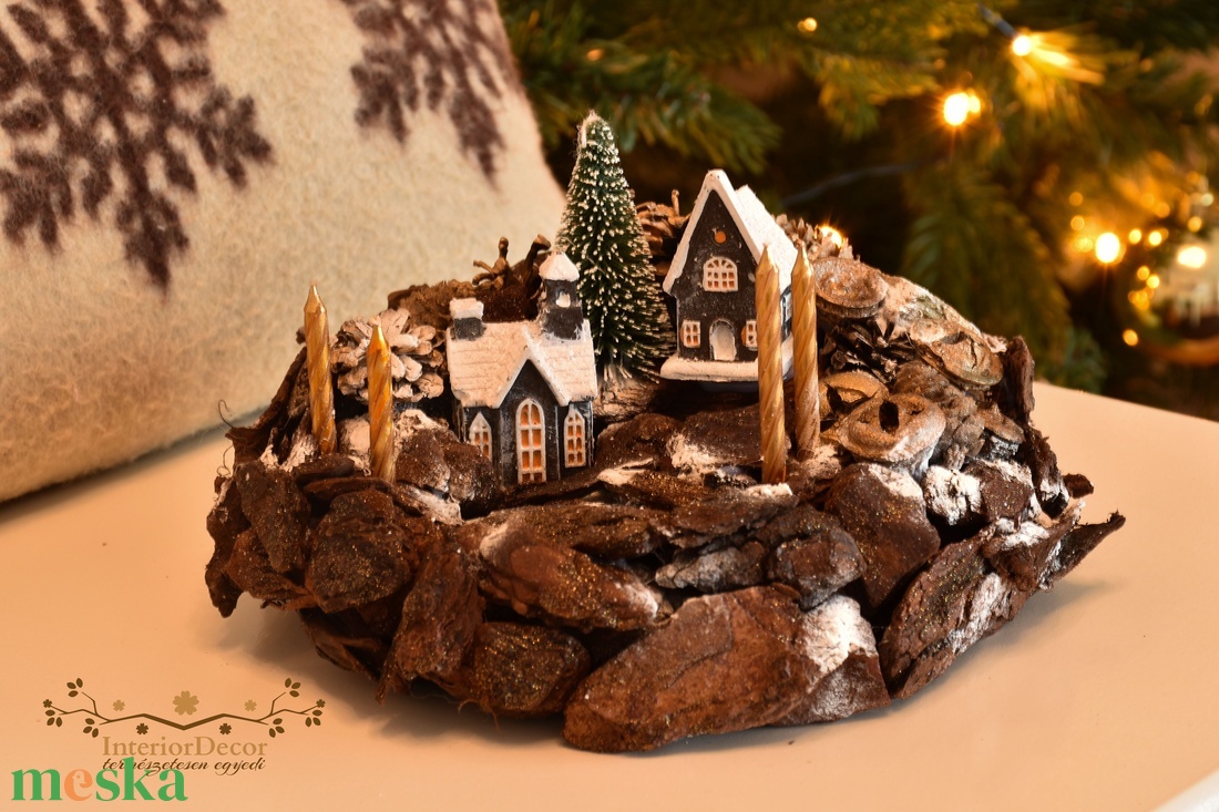 Kisméretű adventi koszorú hegyvidéki faluval - karácsony - adventi díszek - adventi koszorú - Meska.hu