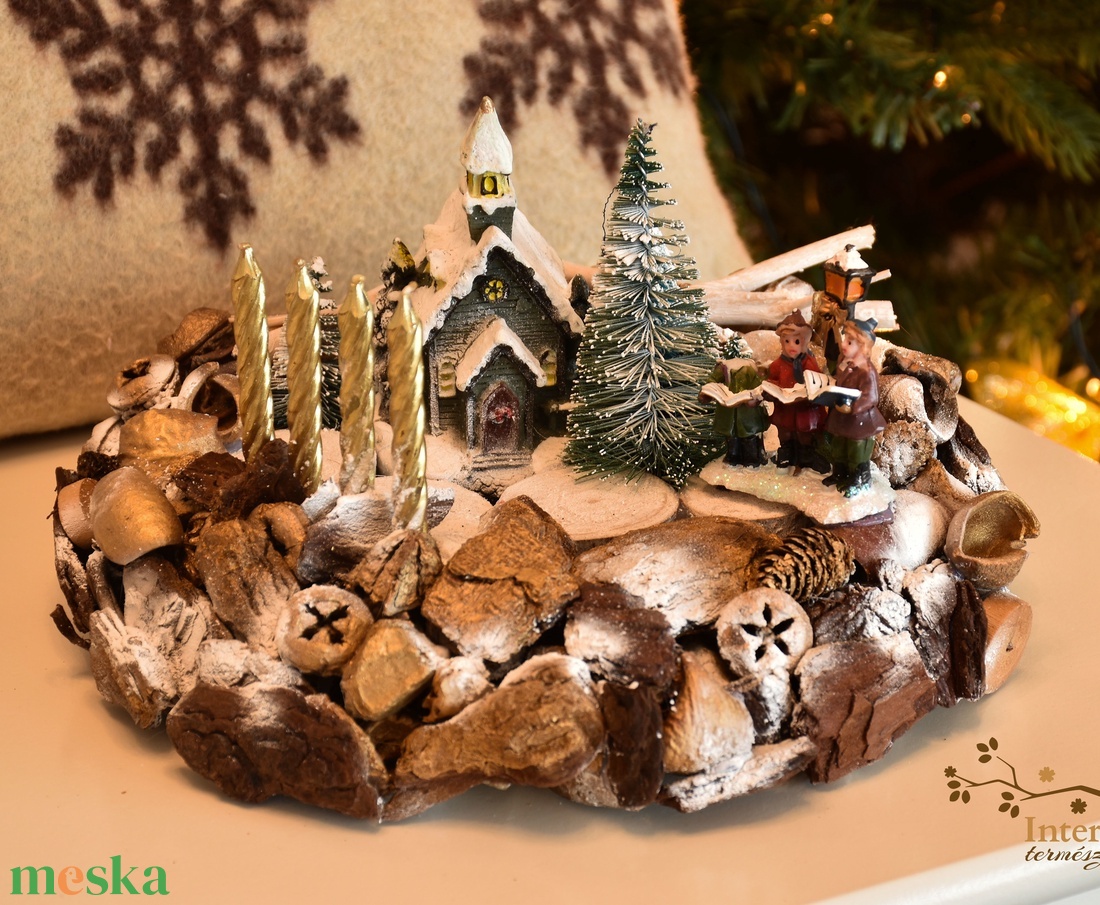 Adventi koszorú templommal és kórussal - karácsony - adventi díszek - adventi koszorú - Meska.hu