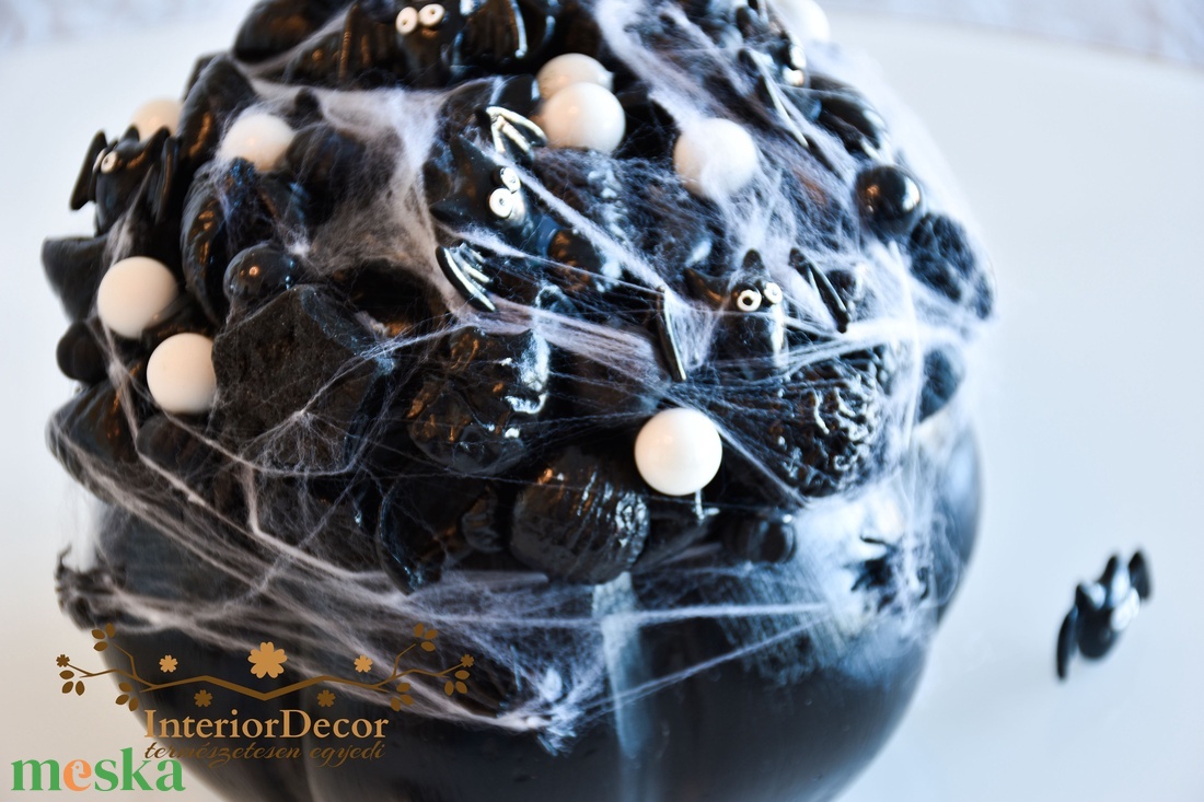 Denevéres halloweeni tök - otthon & életmód - dekoráció - asztal és polc dekoráció - asztaldísz - Meska.hu Denevéres halloweeni tök - otthon & életmód - dekoráció - asztal és polc dekoráció - asztaldísz - Meska.hu