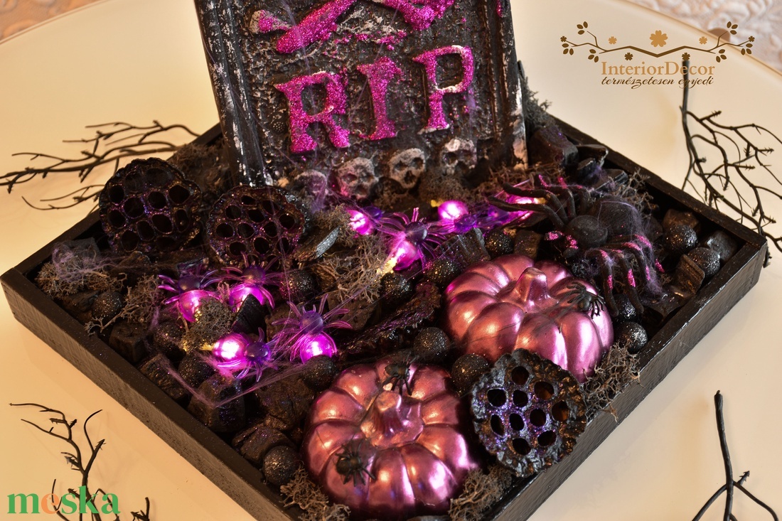 Lila sírköves halloweeni asztali dísz világítással - otthon & életmód - dekoráció - asztal és polc dekoráció - asztaldísz - Meska.hu Lila sírköves halloweeni asztali dísz világítással - otthon & életmód - dekoráció - asztal és polc dekoráció - asztaldísz - Meska.hu