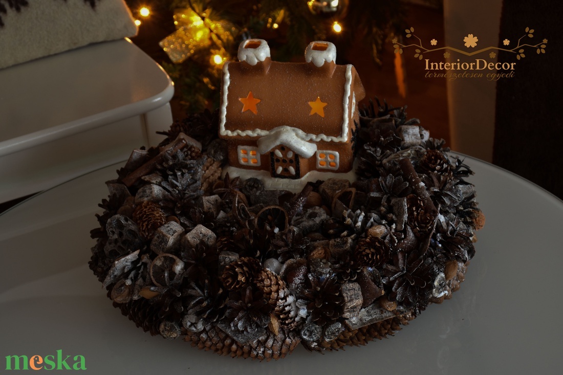 Világító kerámiaházas asztali koszorú - karácsony - adventi díszek - adventi gyertyadíszek és koszorúdíszek - Meska.hu