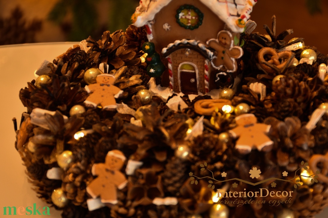 Illatos mézeskalács asztali koszorú világítással - karácsony - adventi díszek - adventi gyertyadíszek és koszorúdíszek - Meska.hu