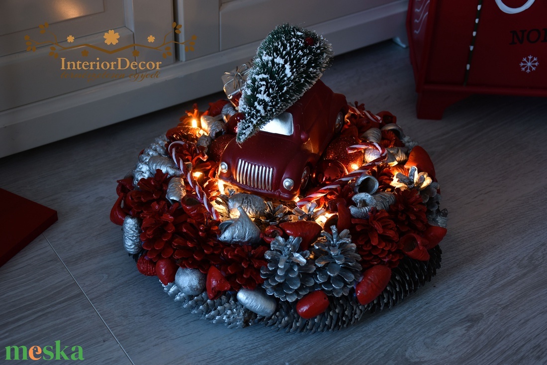 Nagyméretű piros-ezüst autós világítós asztali koszorú - karácsony - adventi díszek - adventi gyertyadíszek és koszorúdíszek - Meska.hu