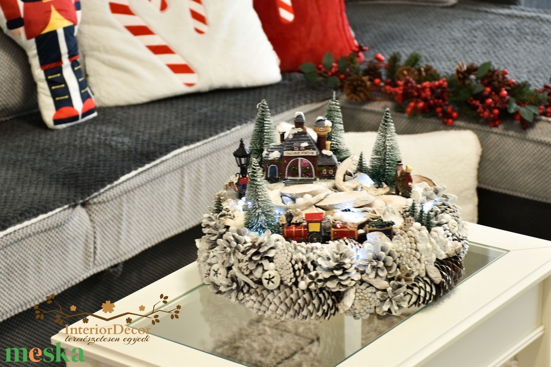 Hófödte vasútállomás asztali koszorú világítással - karácsony - adventi díszek - adventi gyertyadíszek és koszorúdíszek - Meska.hu