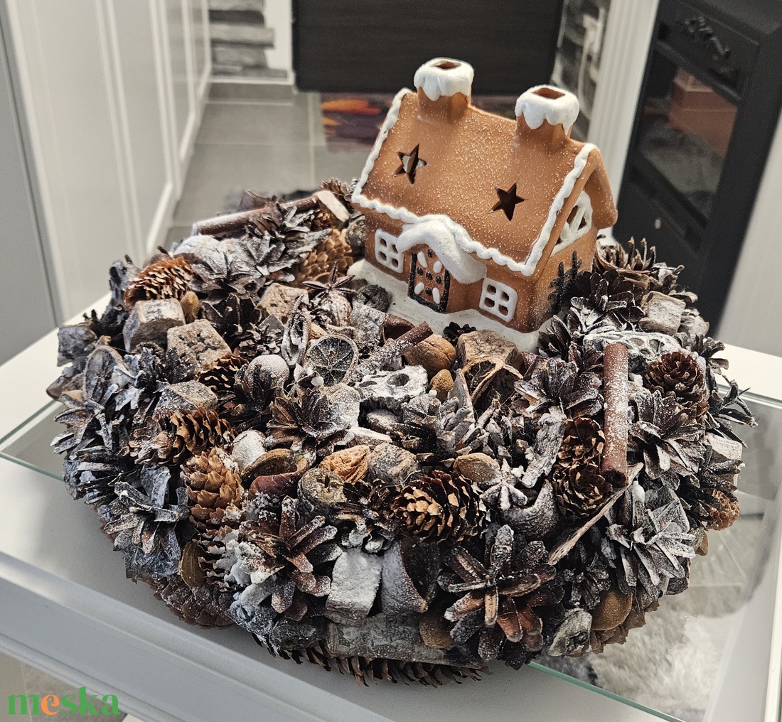 Világító kerámiaházas asztali koszorú - karácsony - adventi díszek - adventi gyertyadíszek és koszorúdíszek - Meska.hu