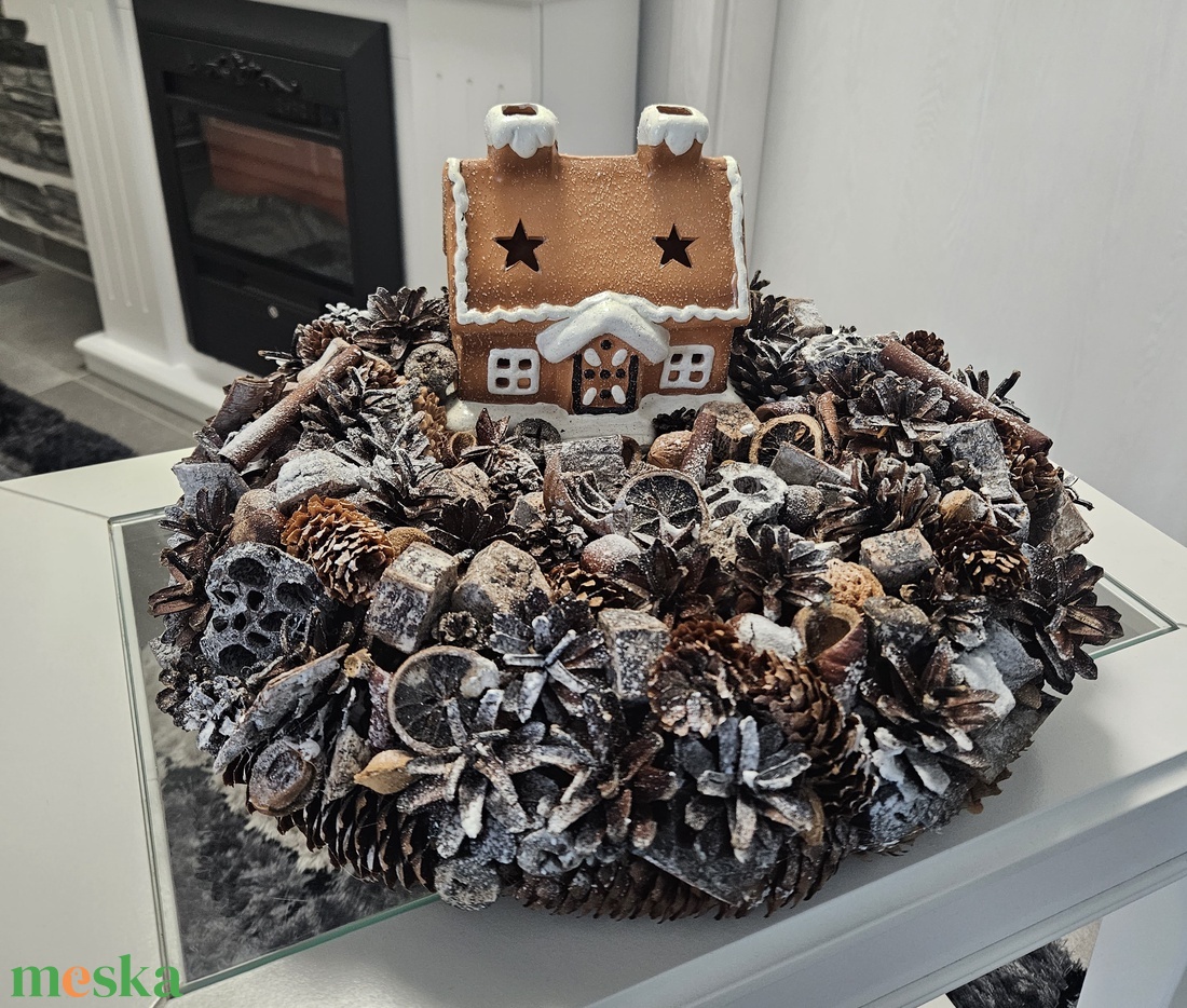 Világító kerámiaházas asztali koszorú - karácsony - adventi díszek - adventi gyertyadíszek és koszorúdíszek - Meska.hu