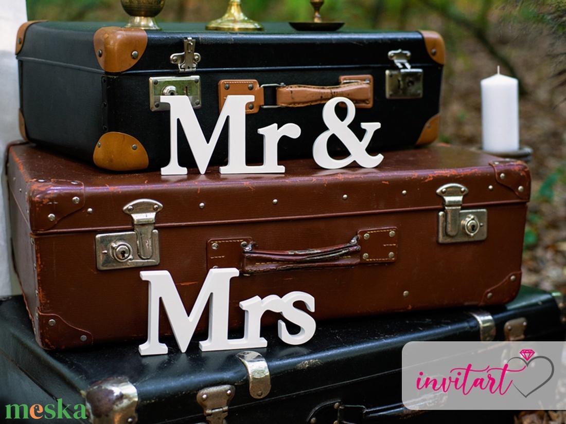 Mr and Mrs fa felirat akciós termékkép 1