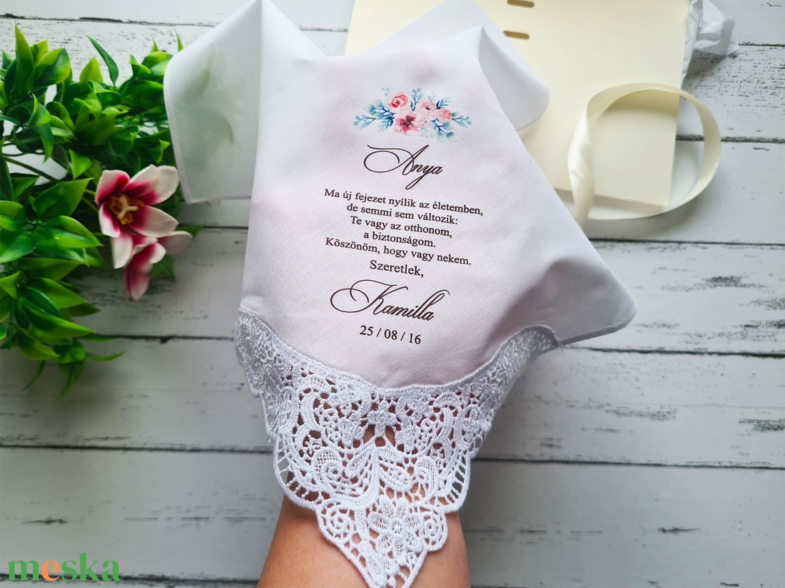 Emlékkendő csipke díszítéssel - szülőköszöntő, tanúfelkérő, egyedi ajándék különleges alkalmakra - esküvő - emlék & ajándék - szülőköszöntő ajándék - Meska.hu